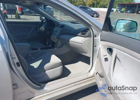 2009 Toyota Camry Le z USA, uszkodzony, nr VIN 4T4BE46K19R100917